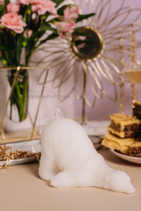  Whimsical Sleepy Bear / Teddy Bear Lover's Gift / Adorable Candle Sculpture / Bear-Themed Relaxation / Natural Soy Wax / Artistic Animal Candle / Sleepy Bear Aroma / Decorative Sculpted Candle / Hand-Poured Soy Candle / Bear Shaped Home Accent / Tranquil Bear Décor / Charming Bear Design / Cute Wildlife Candle / Quirky Bear Collectible