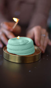  SnakeCandle, UniqueCandle, SerpentLight, TwistedWax, ReptileDecor, ExoticCandle, CurvyFlame, DecorativeSerpent, CoiledWick, UnconventionalLighting, NoveltyCandle, SerpentineGlow, SculpturalCandle, ArtisticWax, SinuousFlame, IntricateDesign, WhimsicalCandle, StylishSerpent, Eye-catchingDecor, QuirkyFlame