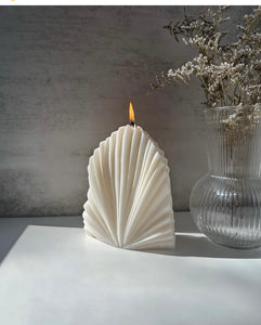 palm leaf, candle, eco-friendly, sustainable, natural, decor, tropical, handmade, organic, green, relaxation, ambiance, home decor, vegan, renewable, biodegradable, earthy, soothing, environment-friendly, aromatic, wedding, candle, ceremony, gift,unity, love, romance, decoration, centerpiece, marriage, celebration, vow, ritual, symbol, flame, bride, groom, decor, ambient, light, special day