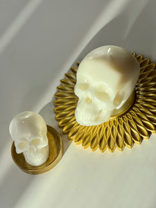 Gothic Skull Candle, Unique Macabre Design, Spooky Halloween Decor, Dark Aesthetic Home Accessory, Alternative Gift, Creepy Wax Sculpture, Unusual Home Decor, Intricate Skull Detail, Handcrafted Art, Decorative Display, Haunting Interior Design, Mysterious Atmosphere, Collector's Item, Eerie Home Accent, Goth Furnishing, Occult Inspired Decor, Skull Lover's Delight, Exquisite Wax Craftsmanship, Bewitching Illumination