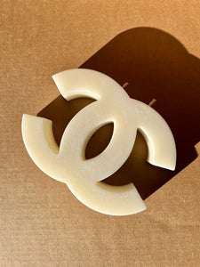 CocoChanel, Candle, LuxuryHomeDecor, DesignerScent, ChanelStyle, HighEndDecoration, ExclusiveFragrance, FashionHouseAmbiance, SophisticatedDecor, ChicLiving, ElegantHome, ChanelHome, SignatureScent, GlamorousDecor, OpulentDesign, ChanelInterior, LuxuryLifestyle, FashionableHome, PrestigiousCandle, ModernLuxury, CoutureDecor, ChanelDecor, LavishLiving, StylishAmbiance, IconicCandle