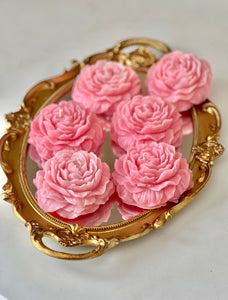 Flower Candle, Floral Decor, Scented Candle, Aromatic Home Fragrance, Botanical Wax, Decorative Candle, Blooming Floral, Nature-inspired Decor, Romantic Candlelight, Blossom-themed Candle, Elegant Flower Design, Hand-poured Candle, Unique Floral Arrangement, Fragrant Bloom Candle, Artisan Crafted Wax, Floral Scented Home Accents, Botanic Atmosphere, Petal-shaped Candle, Luxury Flower Candles, Modern Floral Elegance
