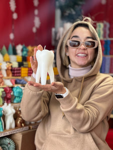 Tooth Candle, Dental Decor, Dentist Gift, Novelty Candle, Dentistry Art, Quirky Home Decor, Tooth-Shaped Candle, Dental Office Accent, Unique Gift Idea, Fun Wax Sculpture, Dentist Office Decor, Creative Present, Dental Hygiene Candle