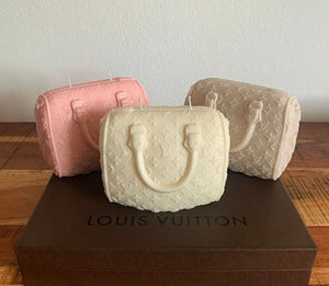 LouisVuitton, Fashion, Luxury, Designer, Style, Iconic, FrenchFashion, HighEnd, Chic, Elegance, Prestige, HauteCouture, LeatherGoods, Monogram, Accessories, FashionHouse, Sophisticated, Runway, Exclusive, TimelessDesign