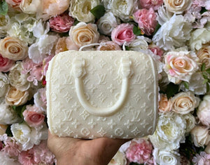 LouisVuitton, Fashion, Luxury, Designer, Style, Iconic, FrenchFashion, HighEnd, Chic, Elegance, Prestige, HauteCouture, LeatherGoods, Monogram, Accessories, FashionHouse, Sophisticated, Runway, Exclusive, TimelessDesign