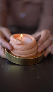  SnakeCandle, UniqueCandle, SerpentLight, TwistedWax, ReptileDecor, ExoticCandle, CurvyFlame, DecorativeSerpent, CoiledWick, UnconventionalLighting, NoveltyCandle, SerpentineGlow, SculpturalCandle, ArtisticWax, SinuousFlame, IntricateDesign, WhimsicalCandle, StylishSerpent, Eye-catchingDecor, QuirkyFlame