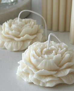 Flower Candle, Floral Decor, Scented Candle, Aromatic Home Fragrance, Botanical Wax, Decorative Candle, Blooming Floral, Nature-inspired Decor, Romantic Candlelight, Blossom-themed Candle, Elegant Flower Design, Hand-poured Candle, Unique Floral Arrangement, Fragrant Bloom Candle, Artisan Crafted Wax, Floral Scented Home Accents, Botanic Atmosphere, Petal-shaped Candle, Luxury Flower Candles, Modern Floral Elegance